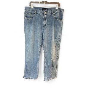 Kenneth Cole New York Men’s relaxed fit medium wash jeans Size 38